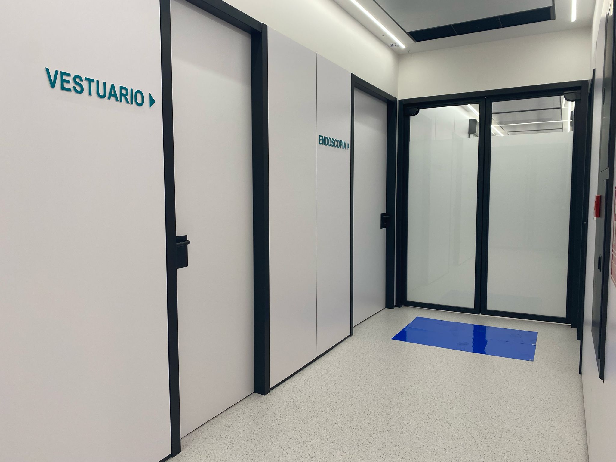 CMA_Hospital San Agustín_pasillo quirófanos.jpg
