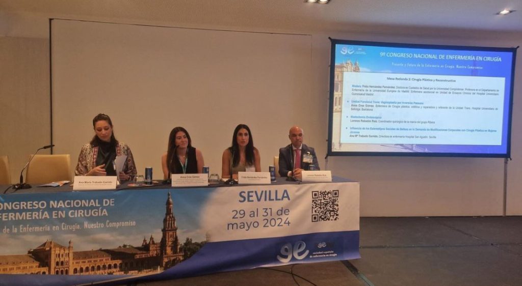 Nuestra directora de Enfermería, Ana Trabado en el 9º Congreso Nacional de Enfermería en Cirugía_05